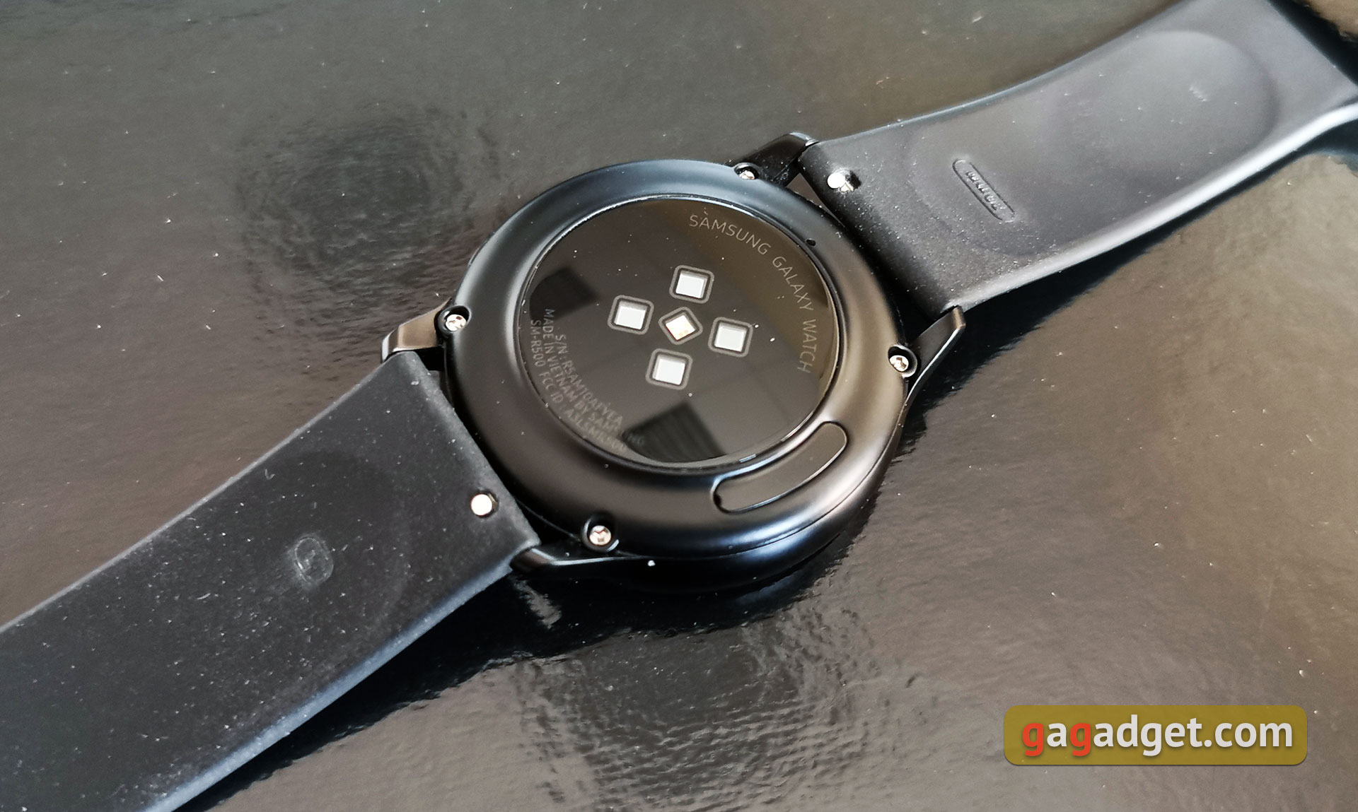 Огляд Samsung Galaxy Watch Active: стильно, спортивно та функціонально-9