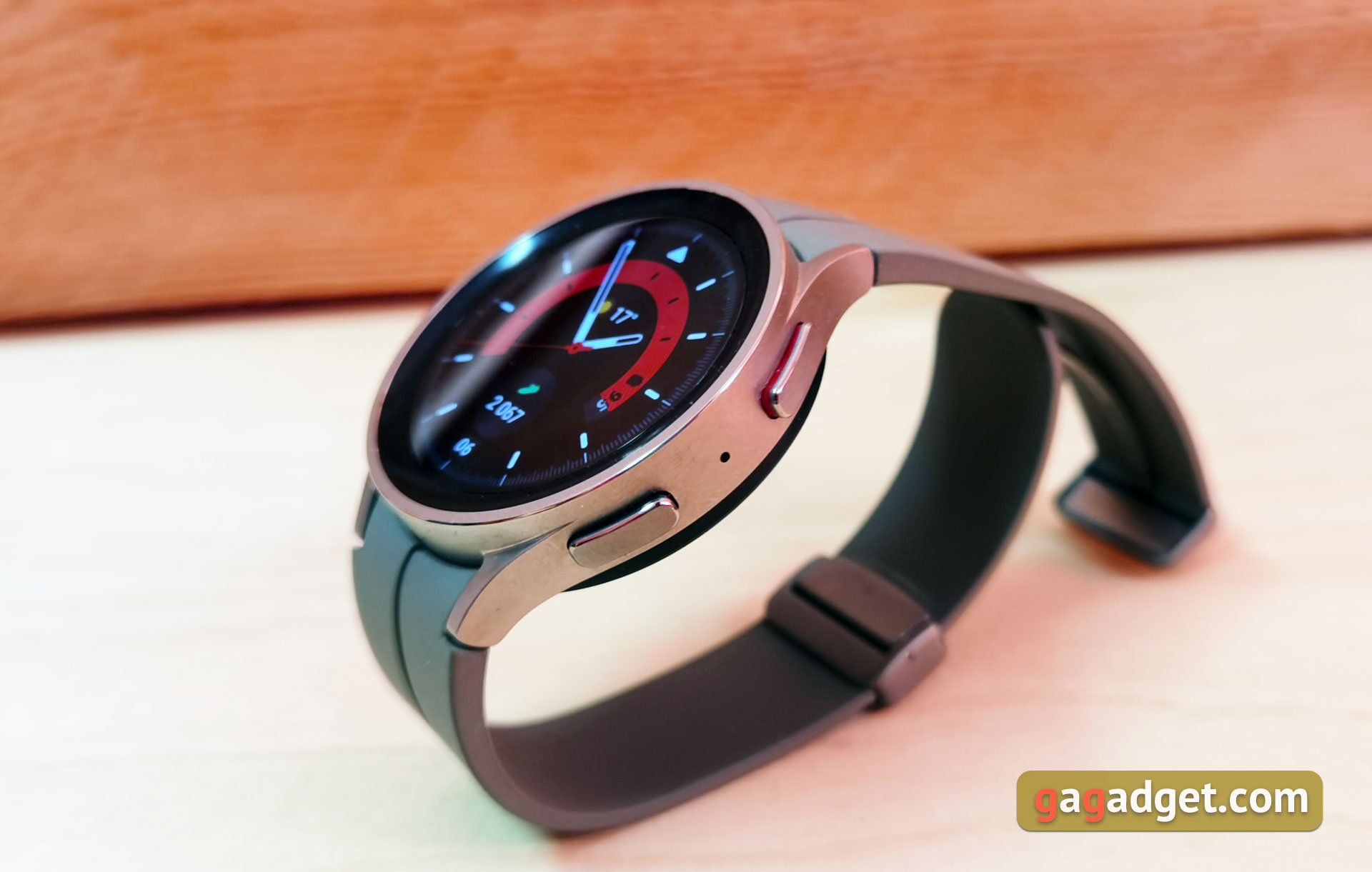 Gjennomgang av Samsung Galaxy Watch5 Pro og Watch5: pluss batteritid, minus den fysiske rammen-11