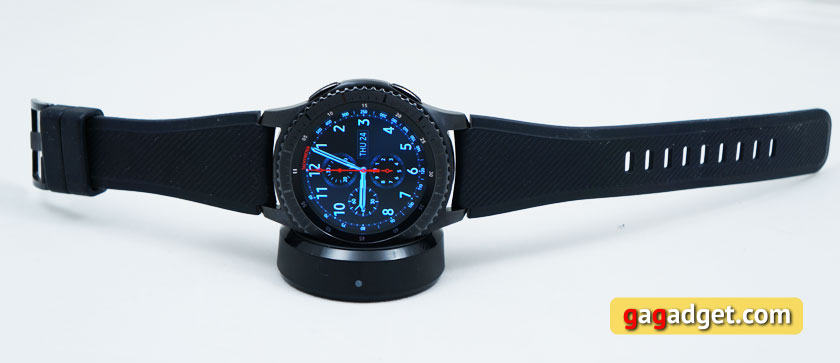 Обзор «умных» часов Samsung Gear S3 Frontier-13