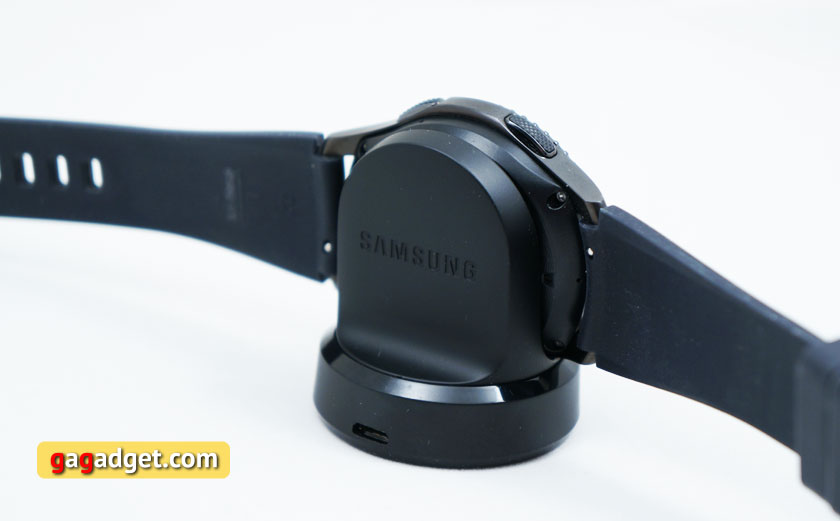 Обзор «умных» часов Samsung Gear S3 Frontier-14