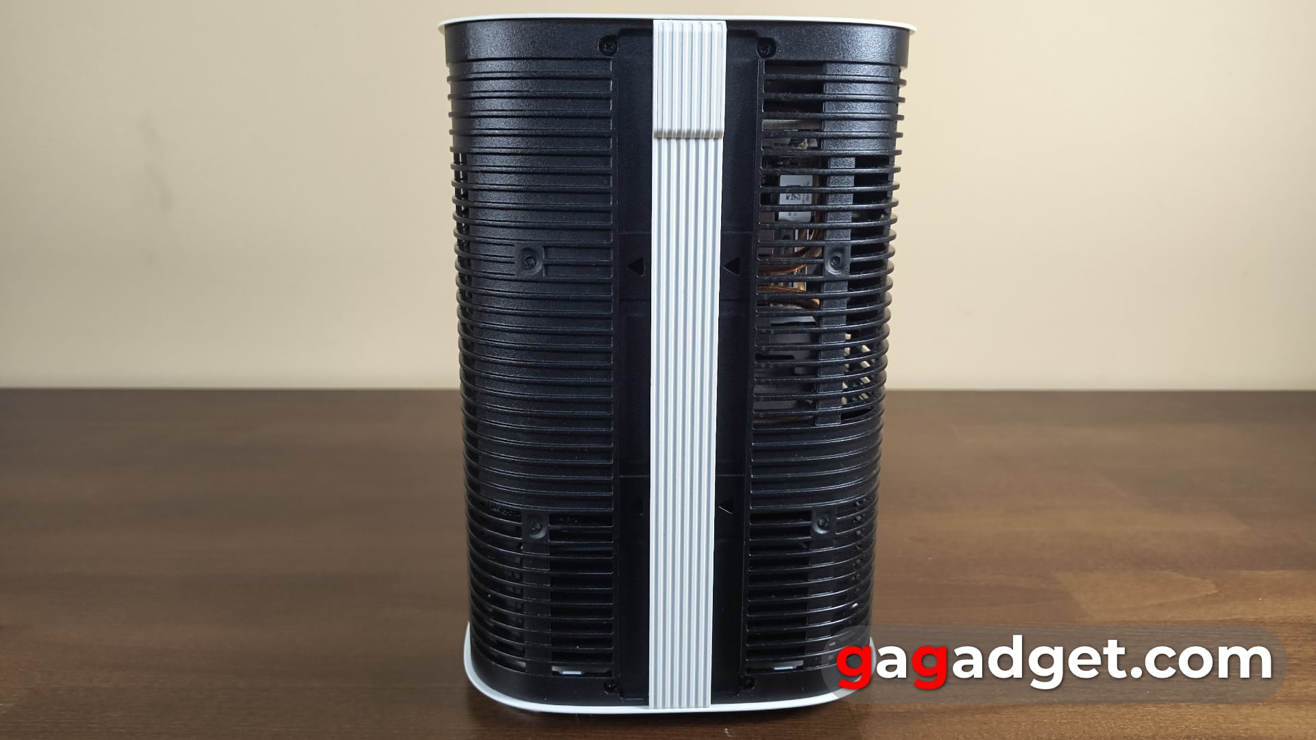 Now your desk is touch-sensitive: review of the Samsung The Premiere 5 interactive laser projector-22