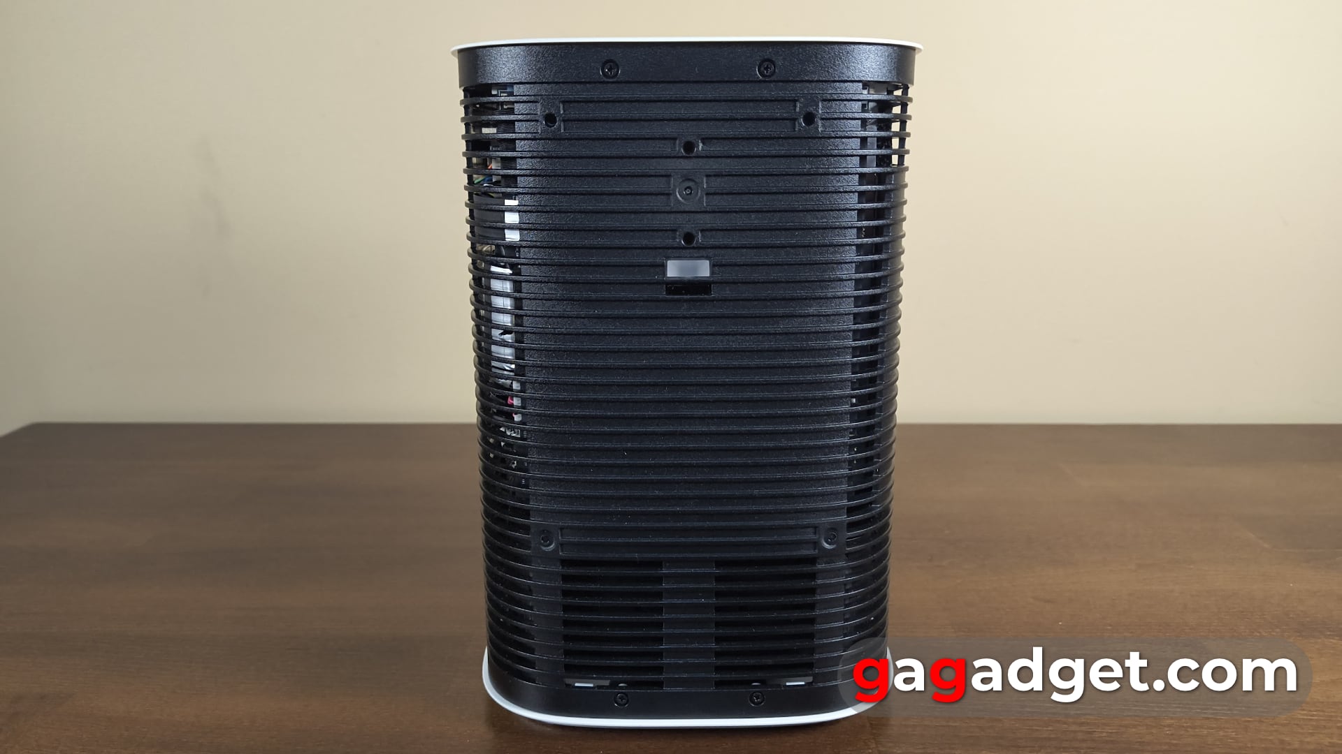 Now your desk is touch-sensitive: review of the Samsung The Premiere 5 interactive laser projector-24