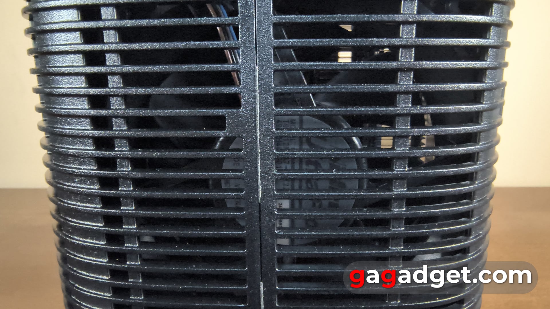 Now your desk is touch-sensitive: review of the Samsung The Premiere 5 interactive laser projector-27