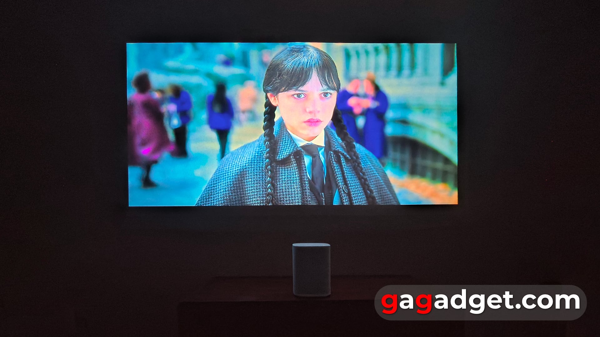 Now your desk is touch-sensitive: review of the Samsung The Premiere 5 interactive laser projector-48