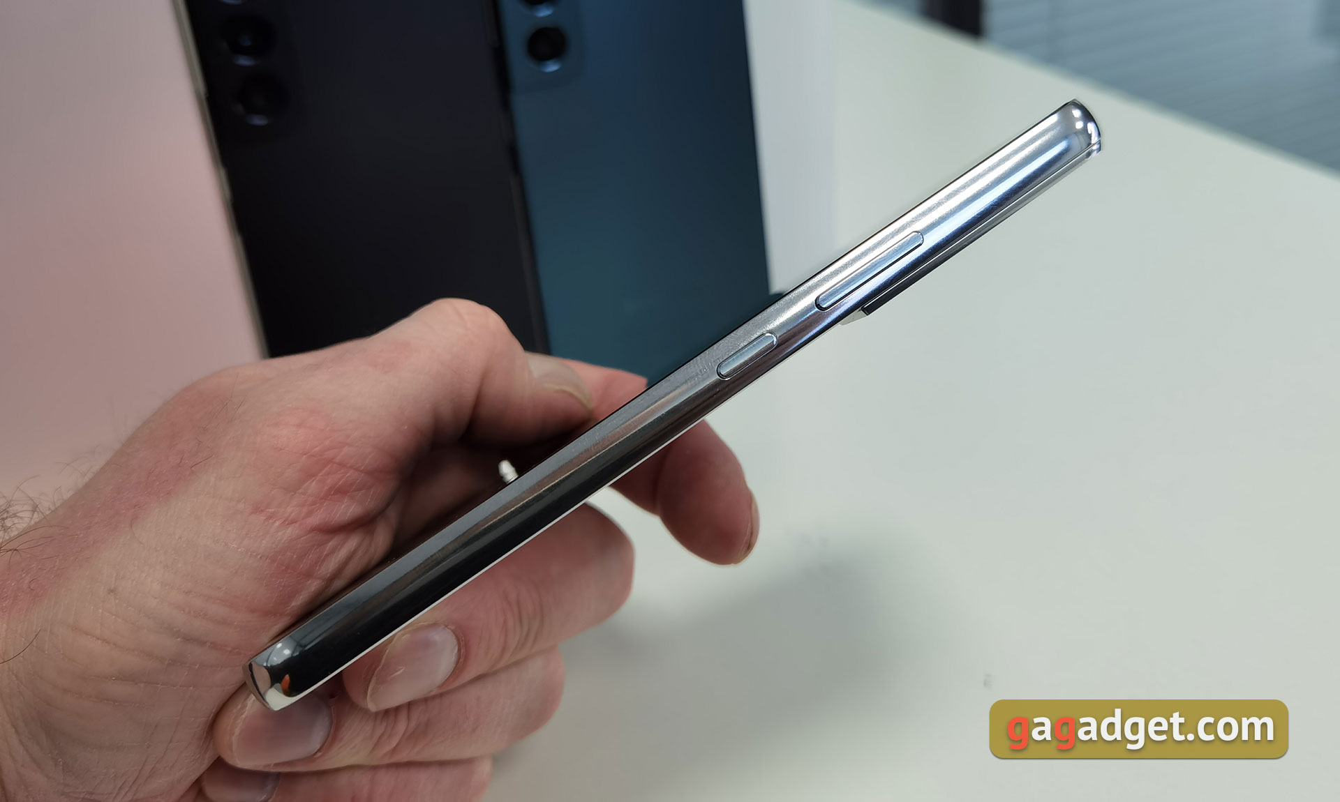 Флагманские смартфоны Samsung Galaxy S22 и планшеты Galaxy Tab S8 своими глазами-58
