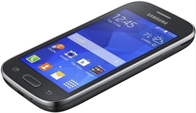 Android-смартфон Samsung Galaxy Ace Style с 4-дюймовым дисплеем и KitKat