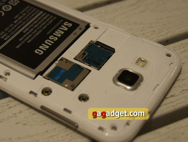 Кум королю, сват министру: обзор смартфона Samsung Galaxy Premier (I9260)-3