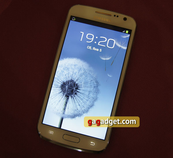 Кум королю, сват министру: обзор смартфона Samsung Galaxy Premier (I9260)-2