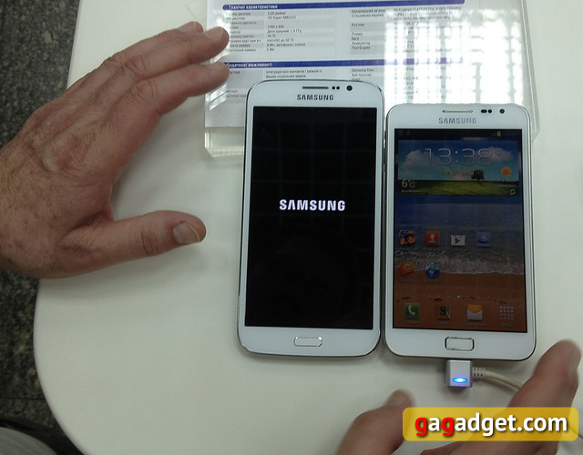 Обзор Samsung Galaxy Mega 5.8 Duos-12
