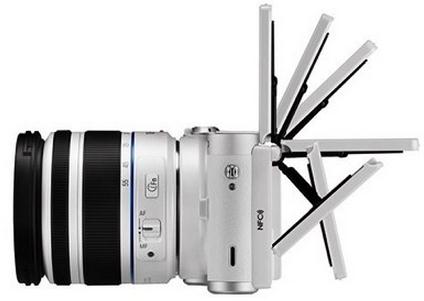 Samsung анонсировала беззеркальную камеру NX300M-2