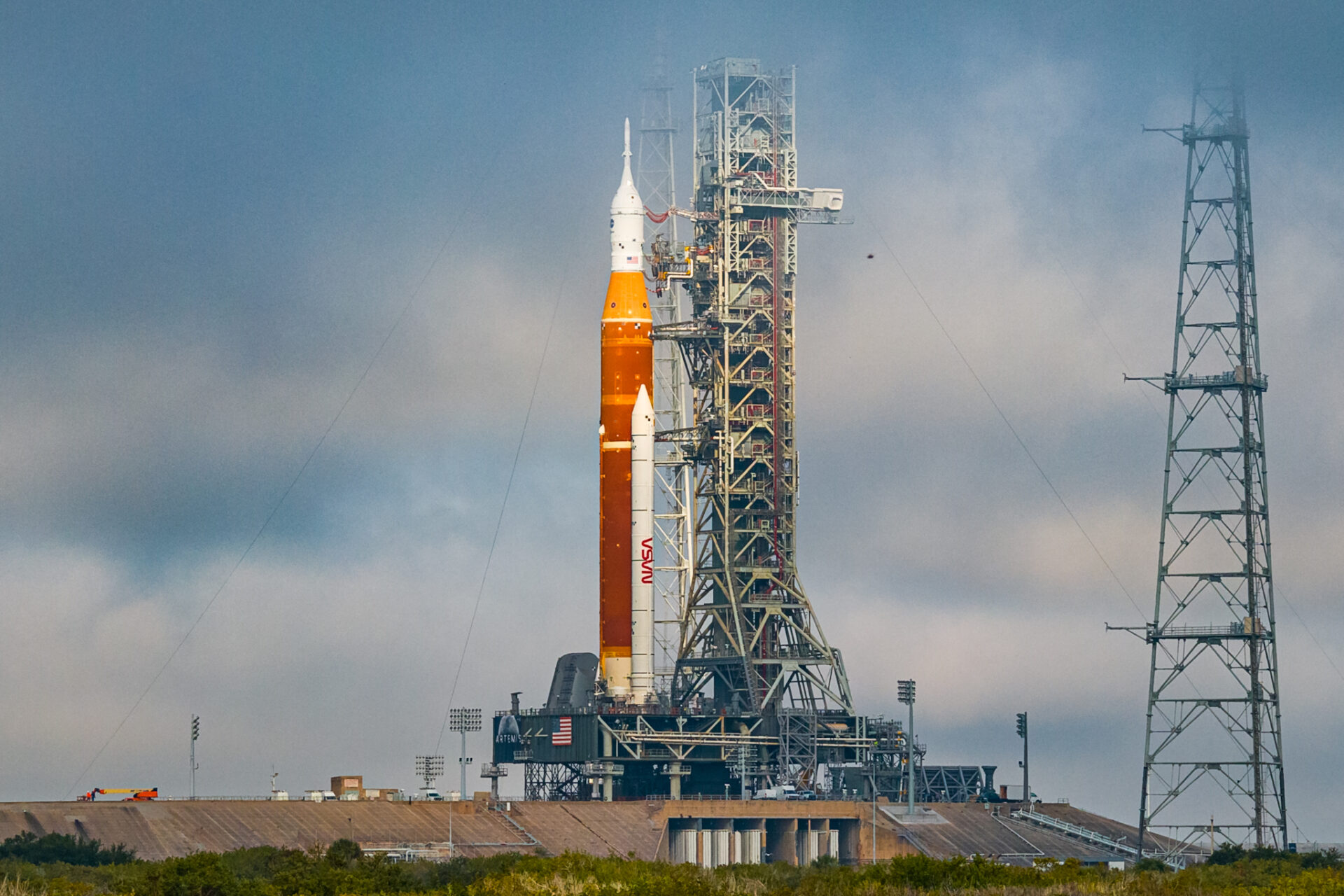 NASA zuversichtlich für die morgige Artemis-I-Mondmission, trotz Schäden an der SLS-Rakete