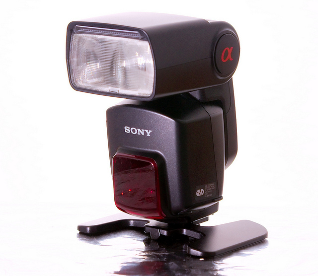 SLT-камеры Sony Alpha: аксессуары и возможности расширения-4