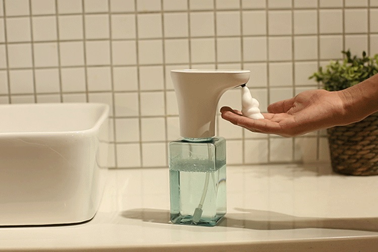 distributeur de savon à écran tactile