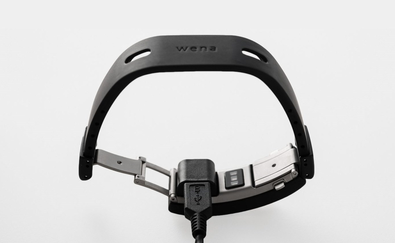 Sony Wena Wrist Pro и Active: «умные» ремешки для обычных часов
