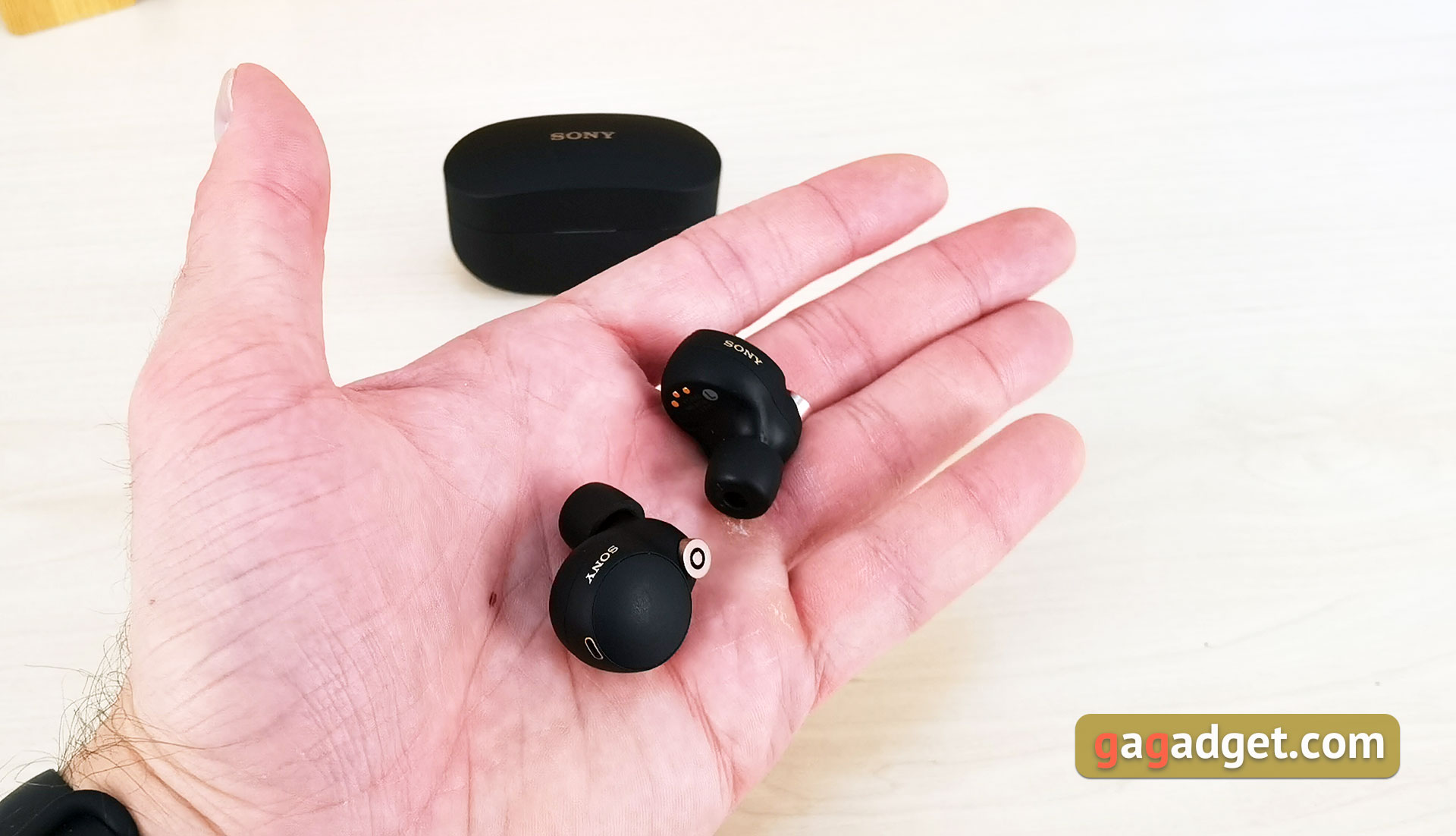 Sony WF-1000XM4 Review: TWS Flagship Earbuds with Best Noise Cancellation-7