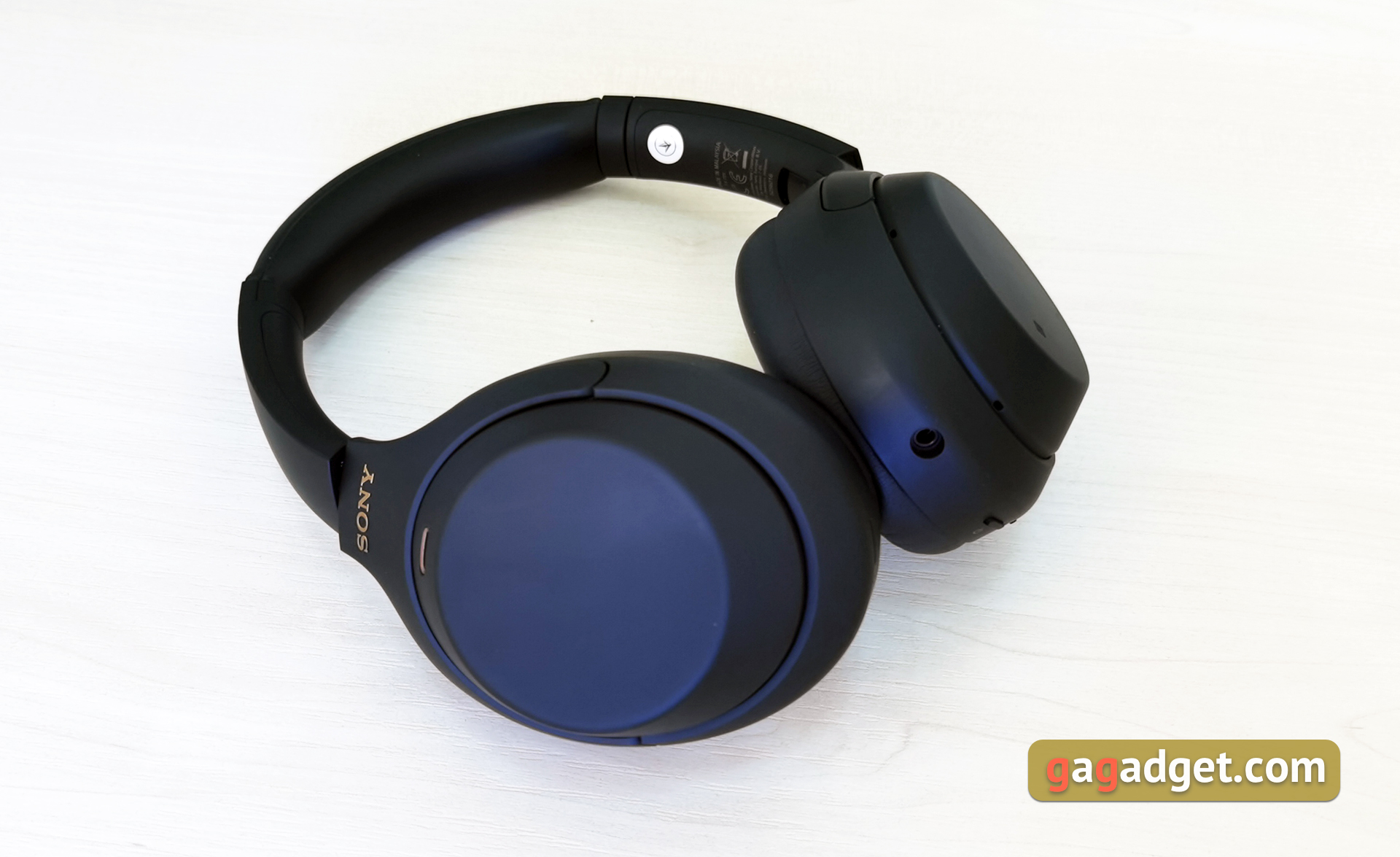 Sony WH-1000XM4 review: still the best full-size noise-cancelling headphones-7