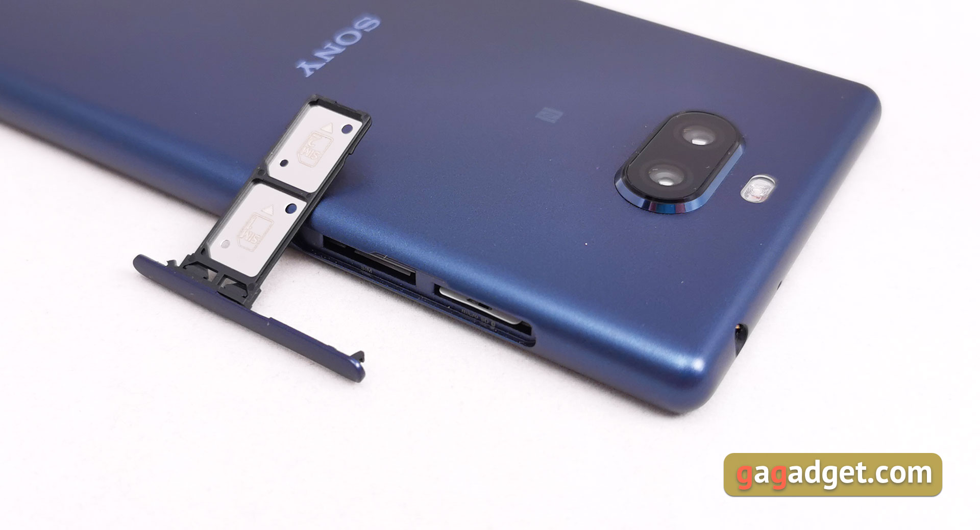 Огляд Sony Xperia 10 Plus: смартфон для улюблених серіалів та соціальних мереж-11