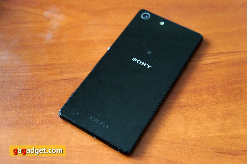 Обзор Sony Xperia M5: босиком по воде-4