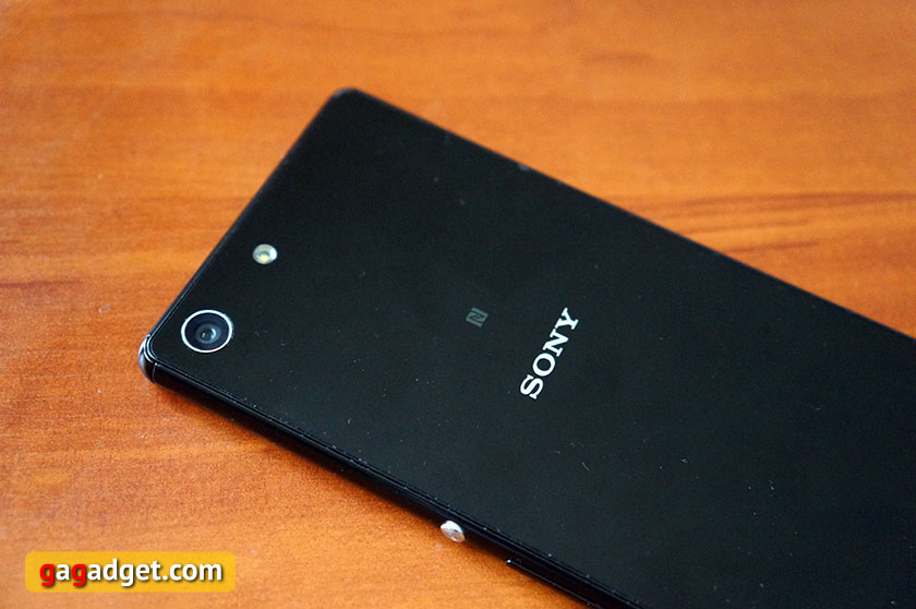 Обзор Sony Xperia M5: босиком по воде-5