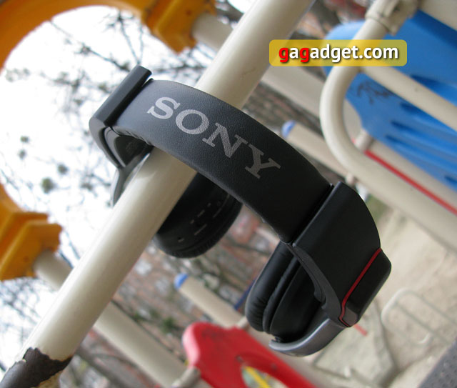 Обзор плеера-наушников Sony Walkman NWZ-WH303: гаджет с множественной сутью-13