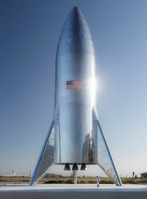 Маск показав зібрану ракету SpaceX Starship для суборбітальних польотів