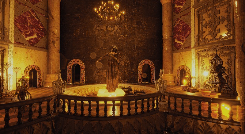 A screenshot from Riven Crown 4