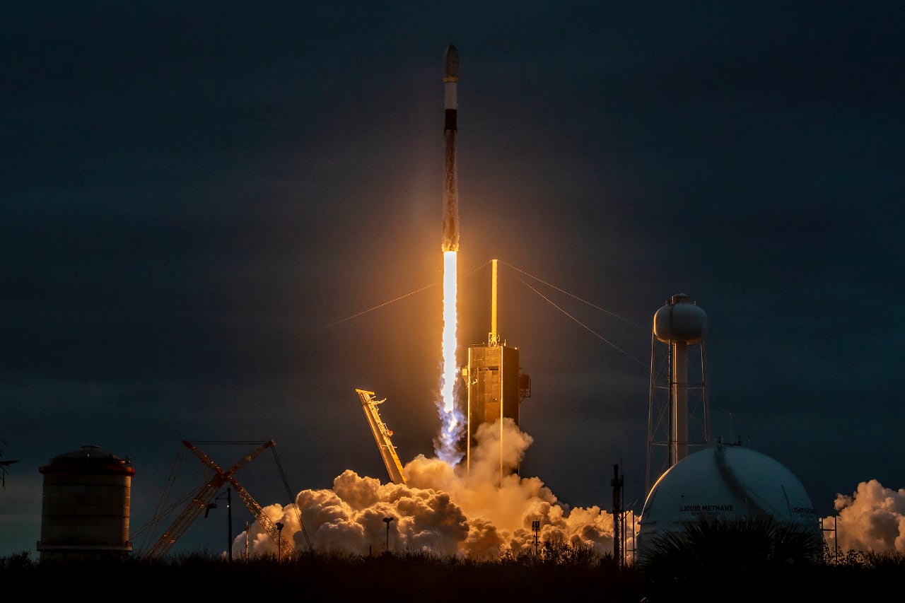 SpaceX lancia il quinto gruppo di satelliti Starlink