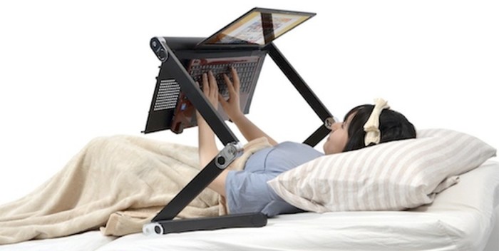 Super Gorone Desk: компьютерный столик для работы не вставая с кровати