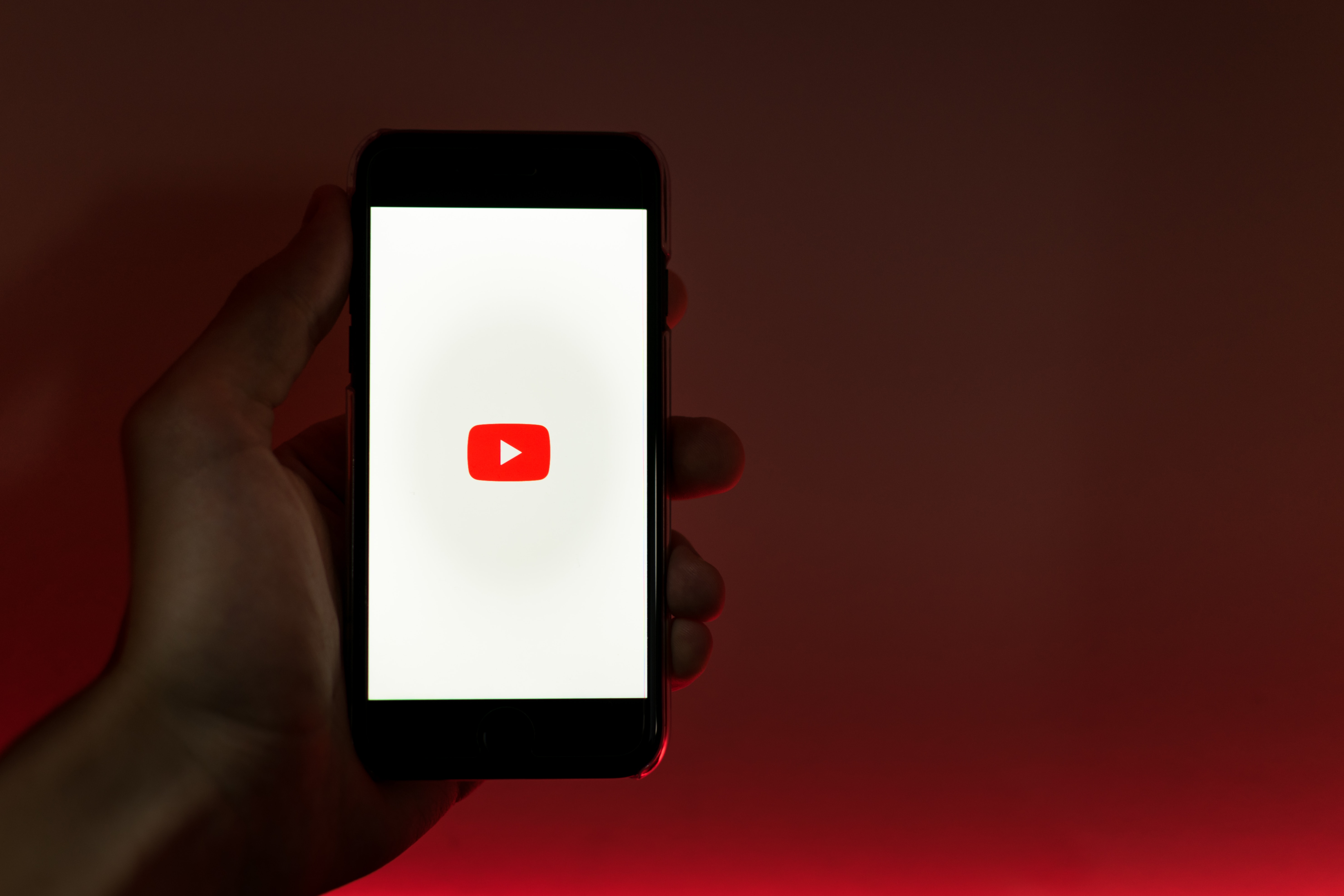 YouTube може запустити інструмент ШІ для імітації голосів музикантів