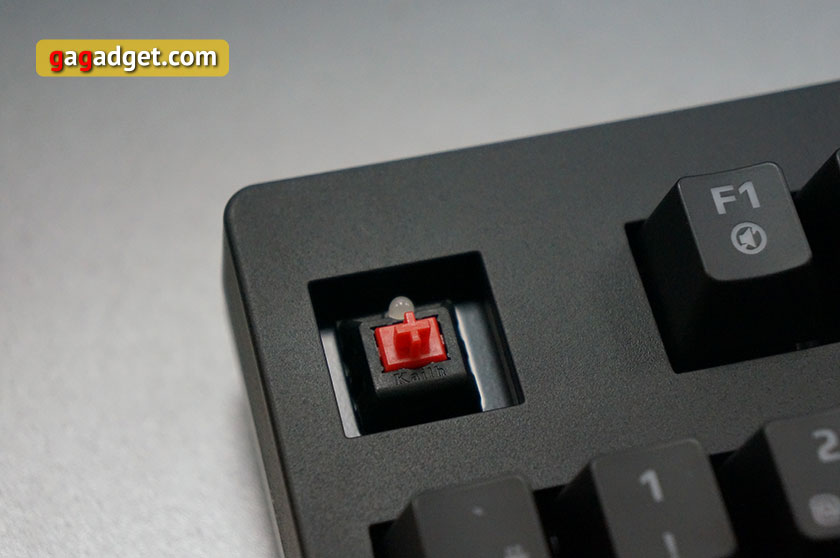 Обзор механической клавиатуры начального уровня Tesoro Excalibur Red Switch-7