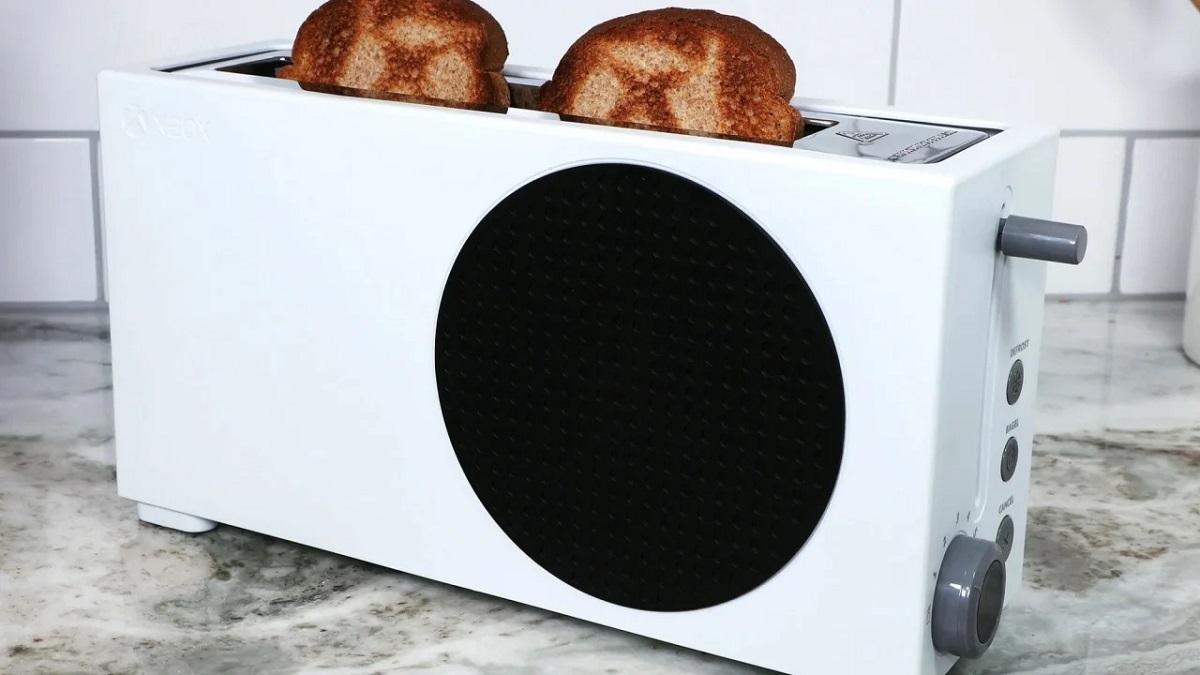 Консоль, которая вас накормит: в продажу поступил тостер в виде Xbox Series S