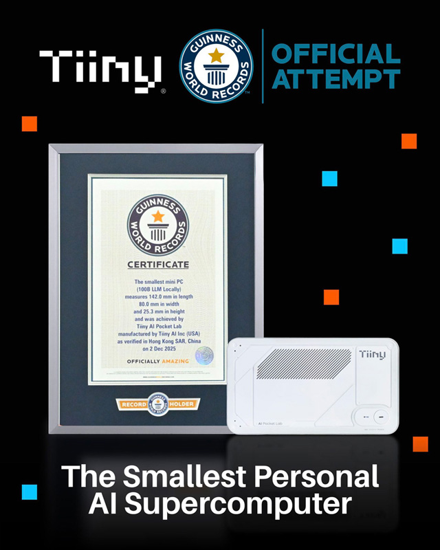 Dispositif Tiiny AI Pocket Lab à l'exposition