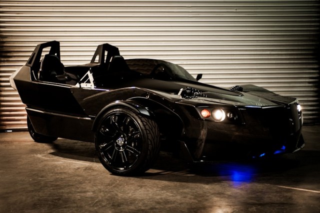 Бэтмен одобряет: трехколесный электромобиль Torq Roadster