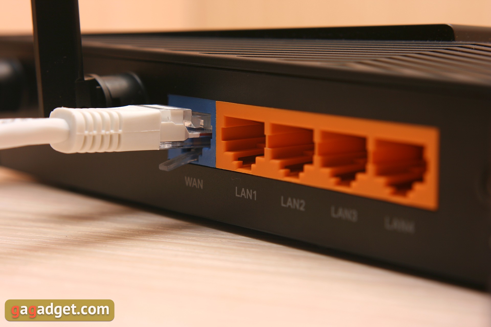 Tre gigabit in casa: un test del router 2022 TP-Link Archer AX53-68