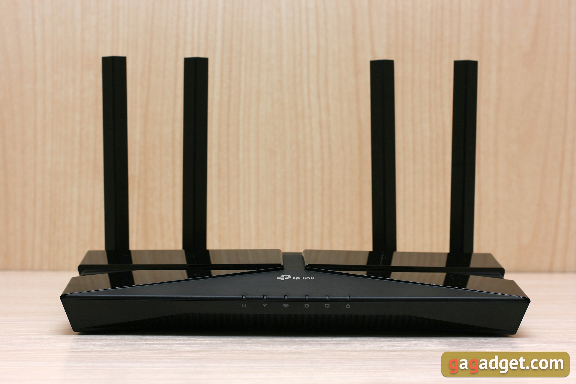Tre gigabit in casa: un test del router 2022 TP-Link Archer AX53-14