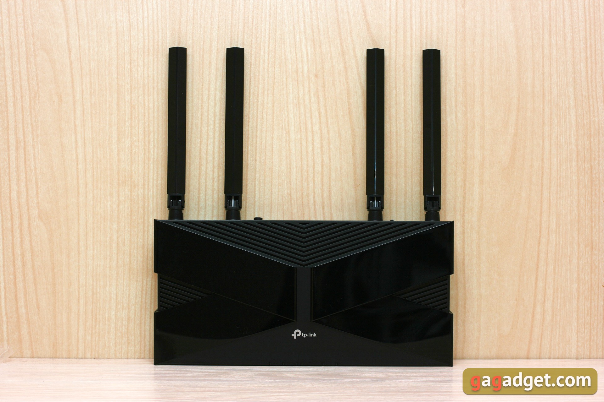 Tre gigabit in casa: un test del router 2022 TP-Link Archer AX53-69