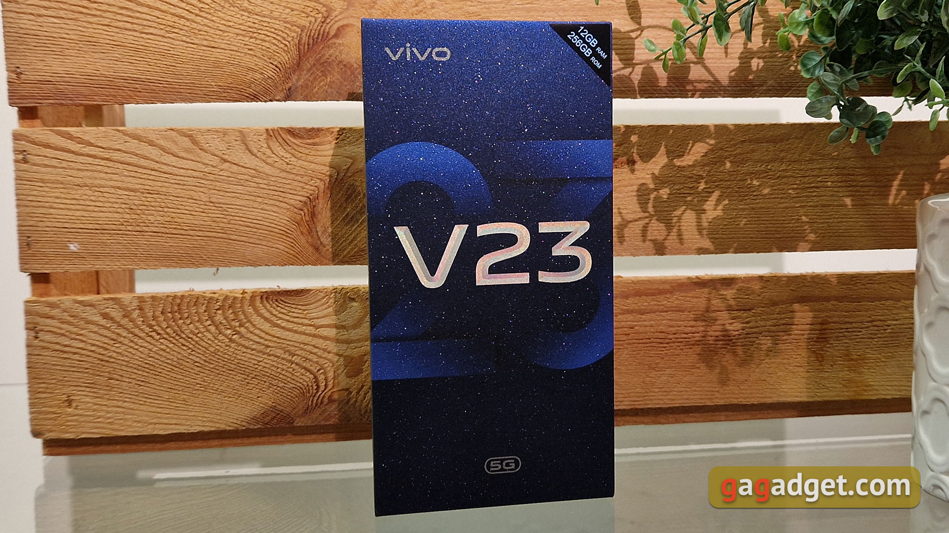 Огляд vivo V23 5G: перший у світі смартфон, що змінює колір корпуса-2