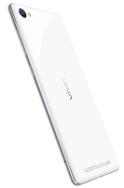 Vivo представила смартфон X5 Pro со сканером радужной оболочки и 32 МП "селфи"-3