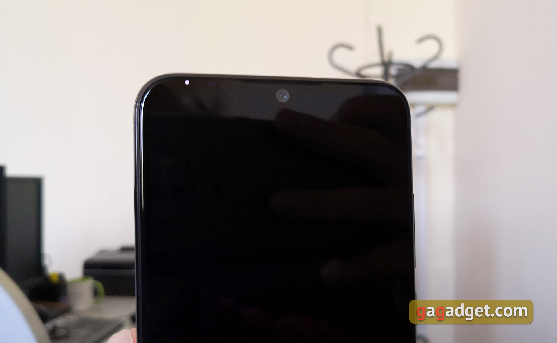 Огляд Xiaomi Mi A3: кращий у своєму класі смартфон на Android One, але без NFC-6