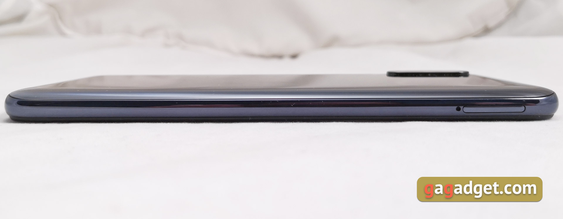 Огляд Xiaomi Mi A3: кращий у своєму класі смартфон на Android One, але без NFC-8