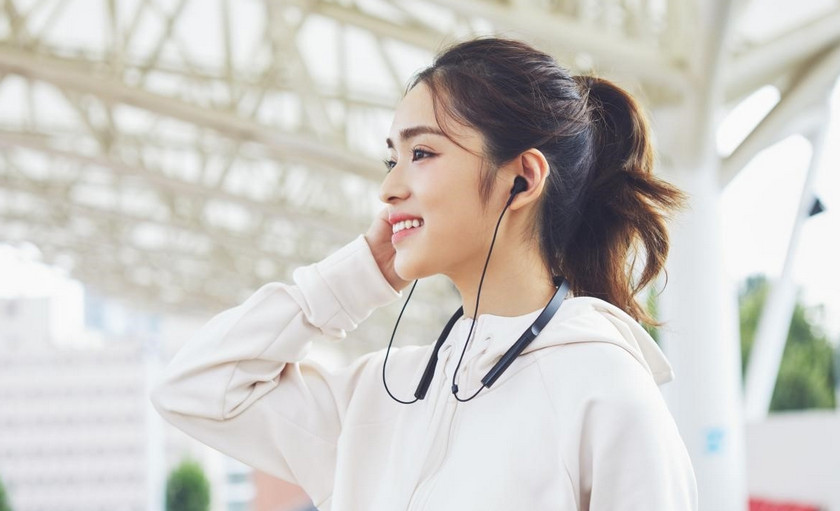 xiaomi-mi-bluetooth-neckband-earphones-youth-edition.jpg