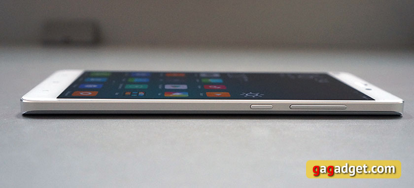 Металл и стекло: обзор 5.7-дюймового смартфона Xiaomi Mi Note-12