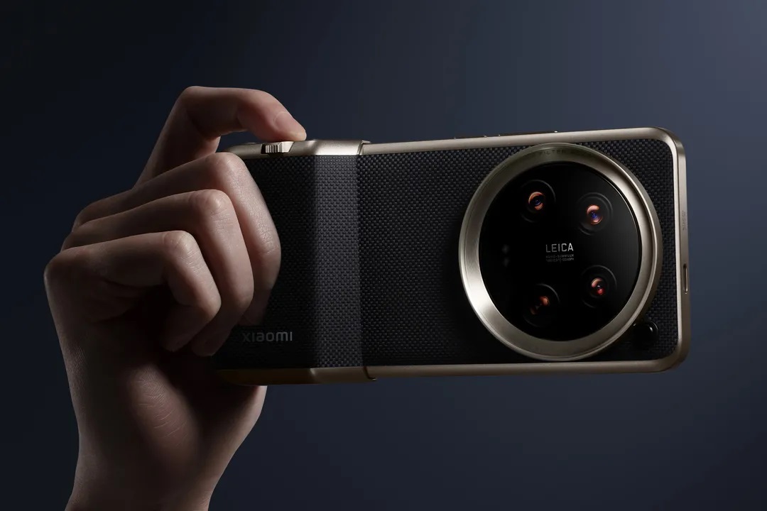Xiaomi 14 Pro debuts with new variable aperture camera, hardware upgrades  and optional titanium model : r/Android