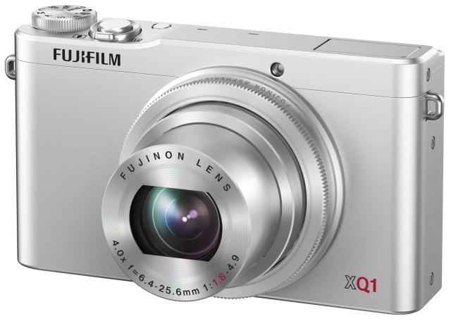 Компактная фотокамера Fujifilm XQ1 с несменным объективом и матрицей 2/3-дюйма-2
