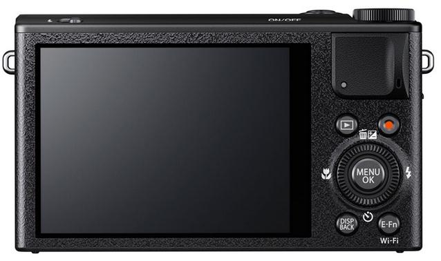 Компактная фотокамера Fujifilm XQ1 с несменным объективом и матрицей 2/3-дюйма-3