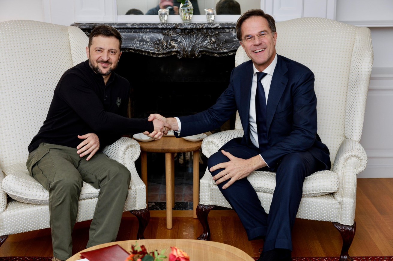 Volodymyr Zelenskyy et Mark Rutte