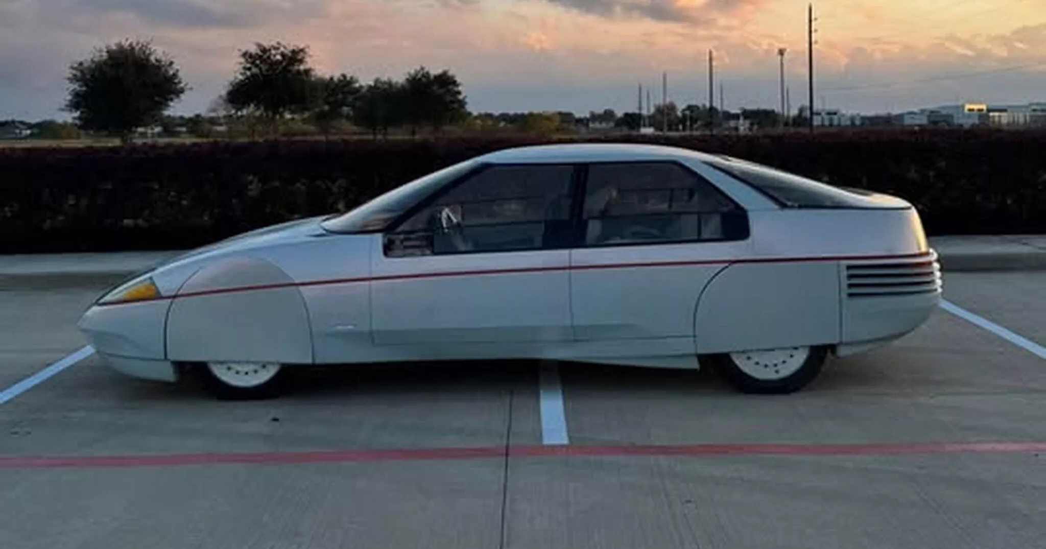 Детали Ford Probe IV Concept