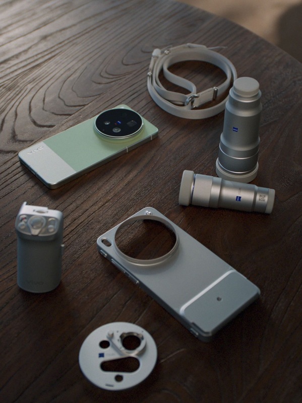 Фотография смартфона Vivo X300 Ultra