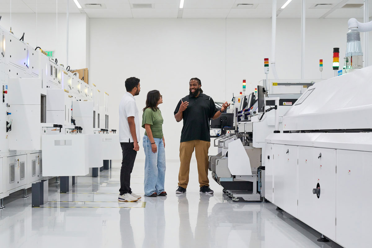 Виробнича підлога Apple Advanced Manufacturing Center в Х'юстоні - вид 01