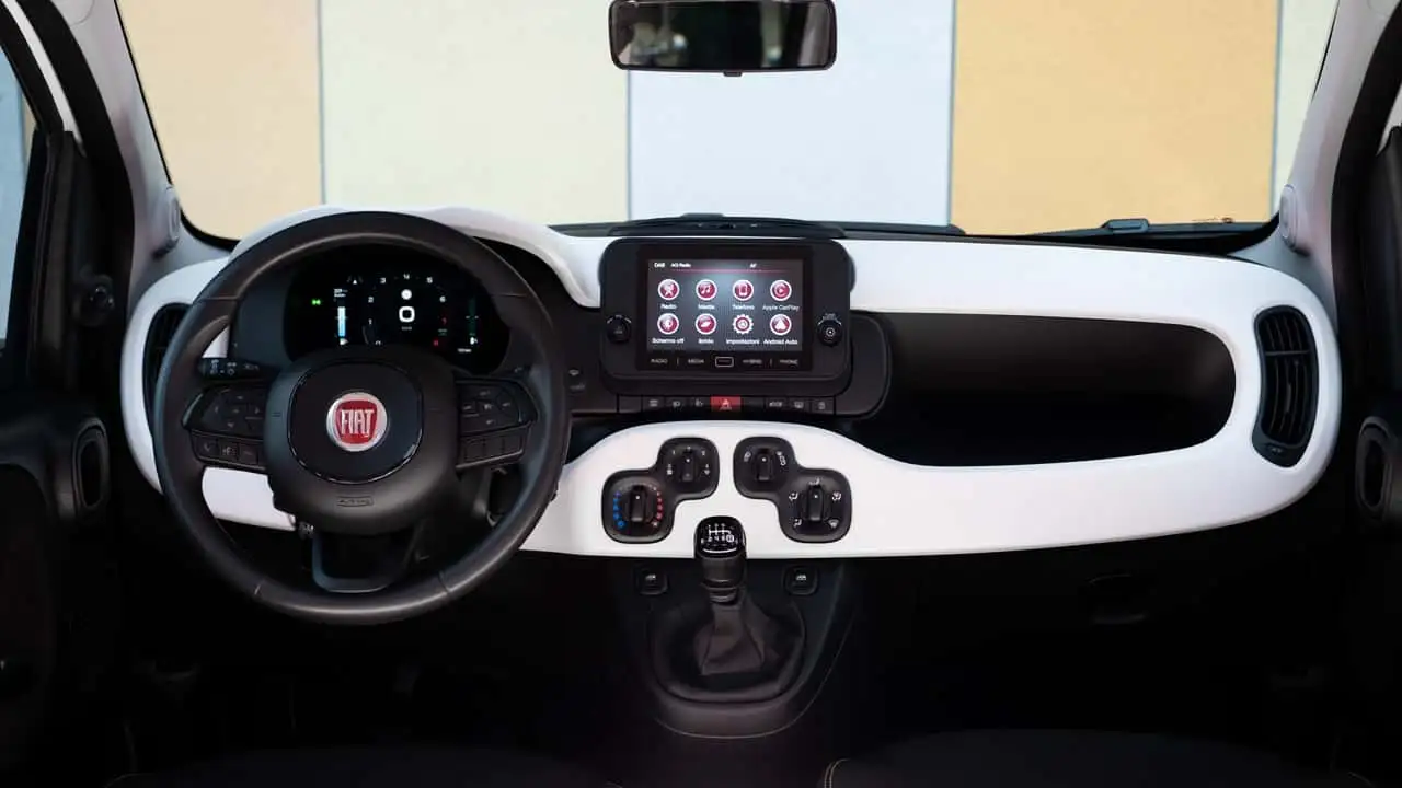 Кабина Fiat Grande Panda